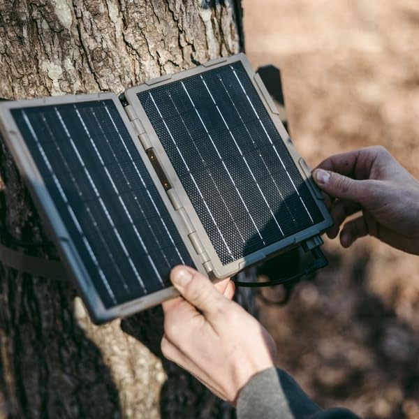 Tactacam Reveal Folding Solar Panel – 7.2W Output, Built-in Lithium Battery - Image 4