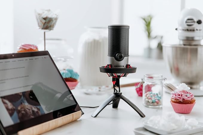 Cherry UM Series 3.0, 6.0 and 9.0 PRO RGB USB Microphone - Image 9