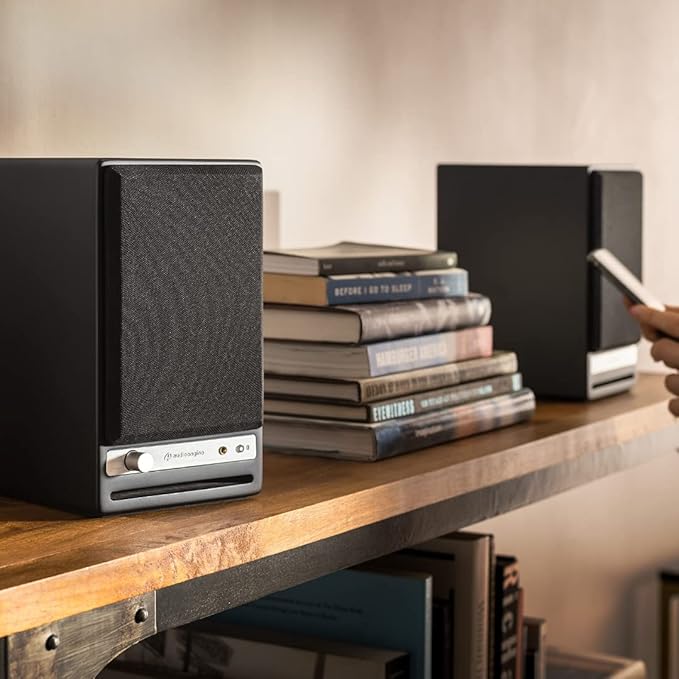 Audioengine HD4 24 Bit Bluetooth Bookshelf Speakers - Image 4