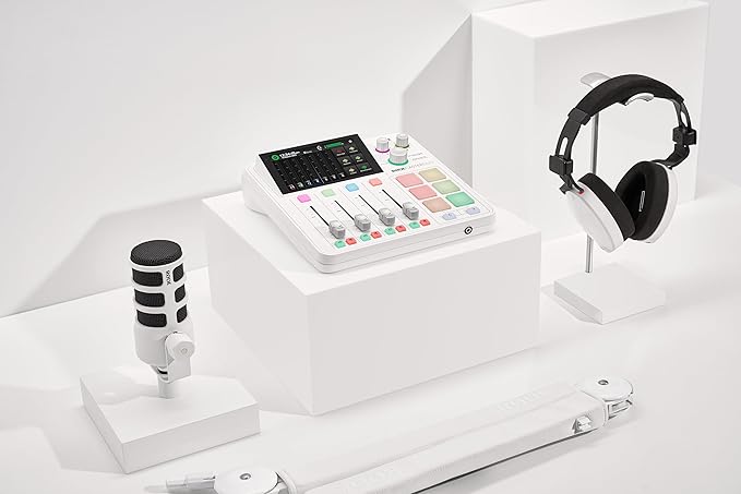RØDE PodMic Cardioid Dynamic Broadcast Microphone - Image 8