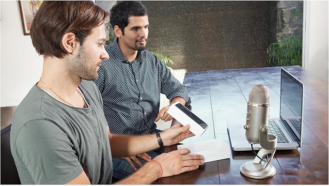 Blue Microphones Yeti Silver USB Mic - Image 2
