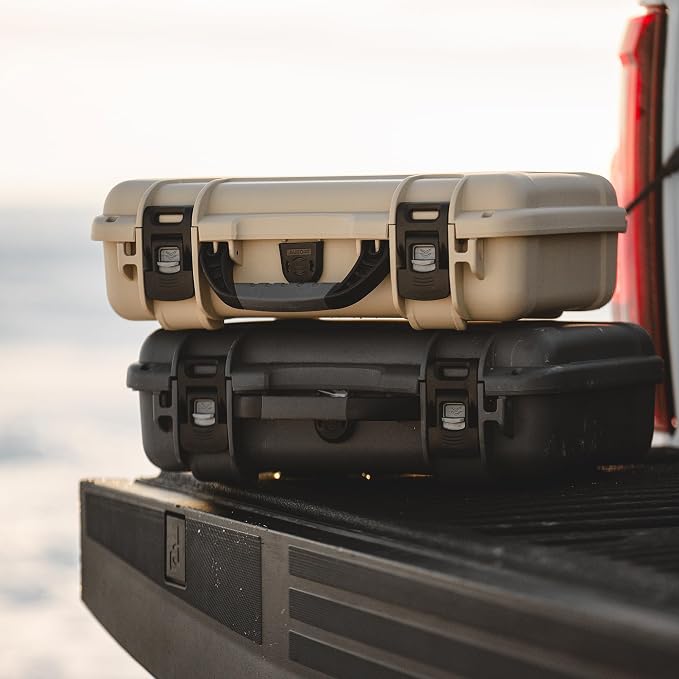 NANUK 910 Hard Case with Customizable Cubed Foam, IP67 Waterproof, Dustproof - Image 8