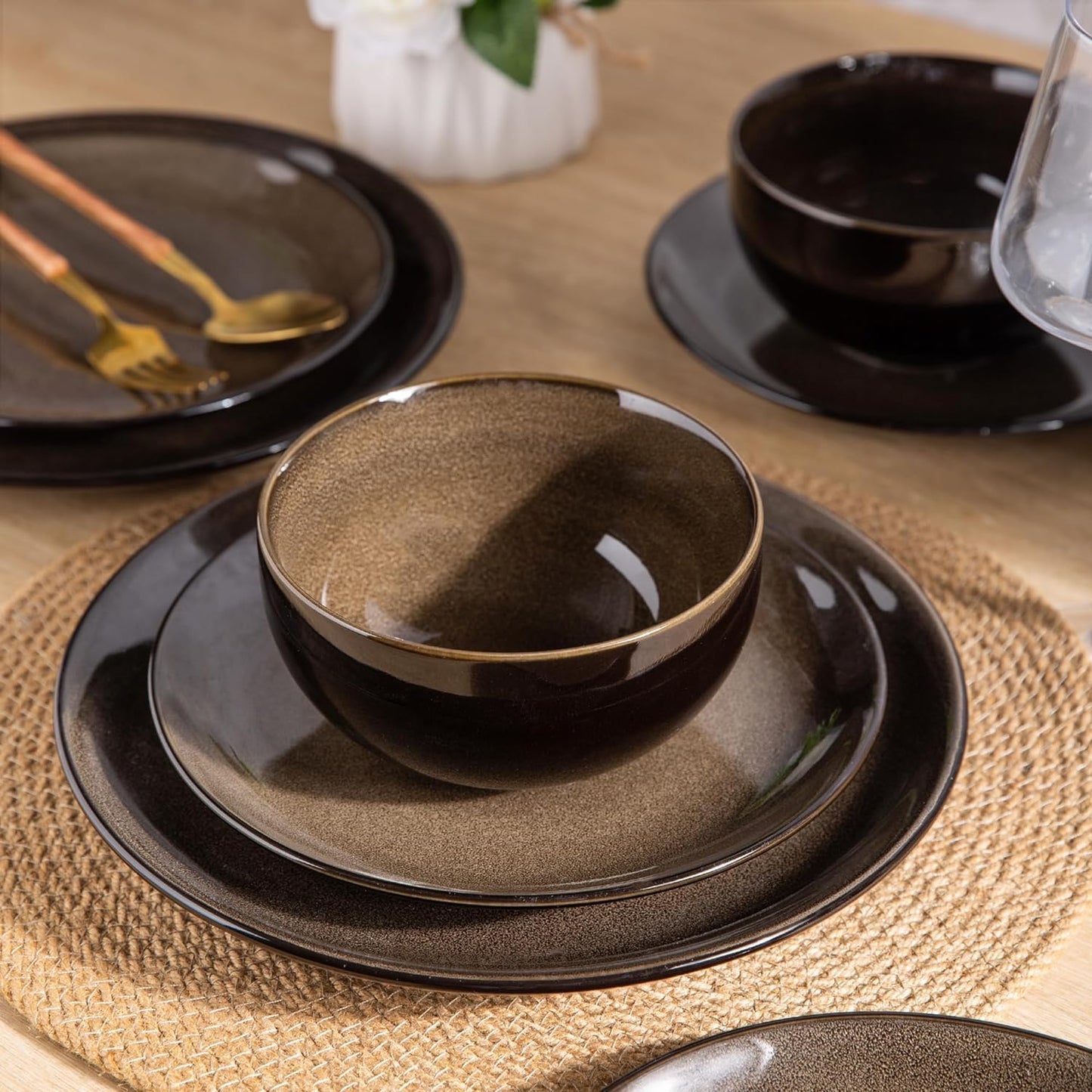 LeRatio Ceramic Dinnerware Sets for 6,Stoneware Plates and Bowls Sets,Handmade Reactive Glaze Dishes Set,Chip Resistant and Scratch Resistant | Oven&Dishwasher & Microwave Safe-Chestnut(18PCS)