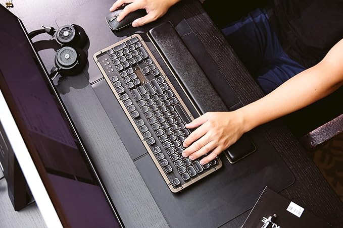 Azio RC Prestige Mechanical Keyboard, Hot-Swappable Switches - Image 4