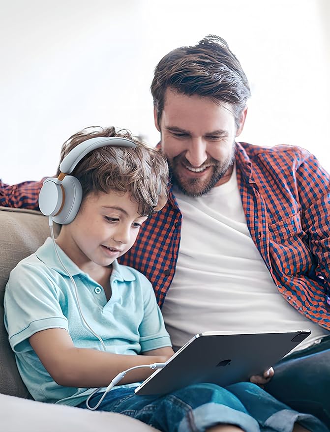USB-C to 3.5mm Audio Headphone Adapter - Image 7