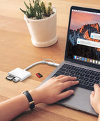 SD Card Reader for iPhone iPad Built-in Lightening & USB-C Dual Connectors Card - Image 6
