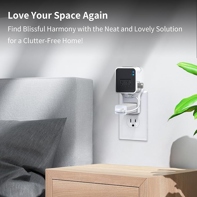 256GB USB Flash Drive & Outlet Wall Mount - Image 5